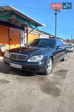 Mercedes-Benz S-Class 2000