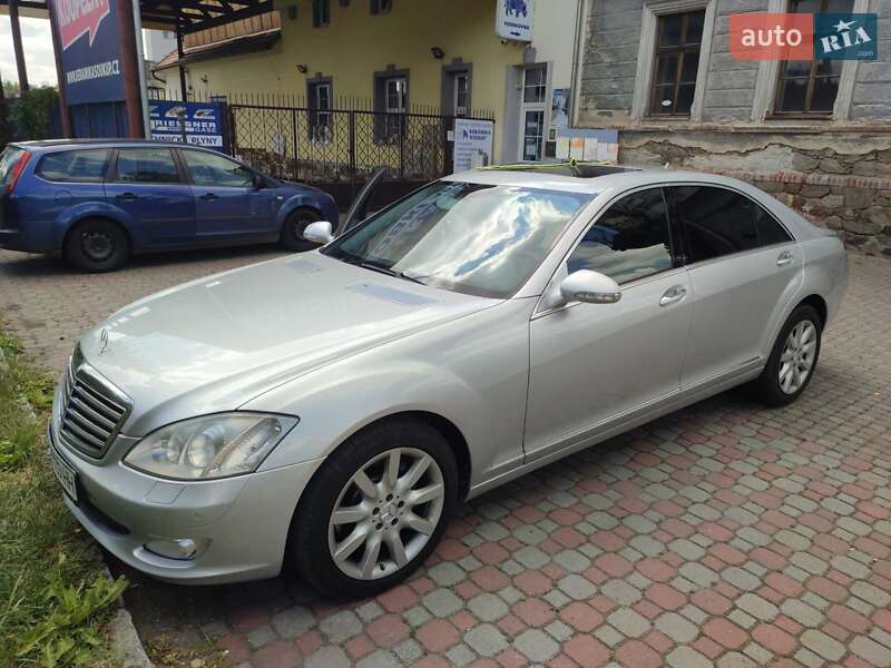 Седан Mercedes-Benz S-Class 2008 в Тячеве