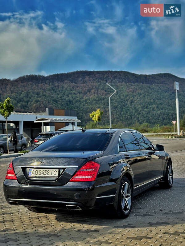 Седан Mercedes-Benz S-Class 2012 в Хусте