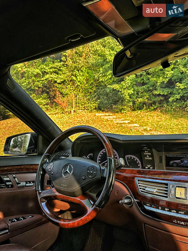 Седан Mercedes-Benz S-Class 2012 в Хусте