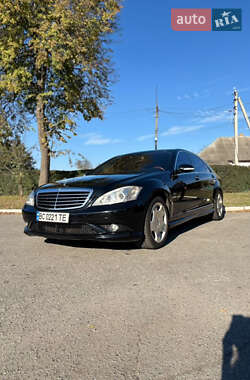 Седан Mercedes-Benz S-Class 2007 в Шполі