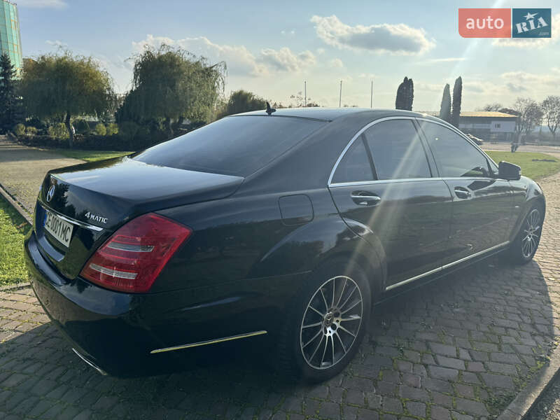 Седан Mercedes-Benz S-Class 2010 в Чернівцях