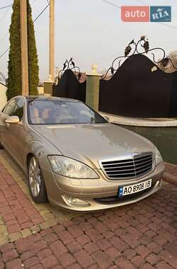 Седан Mercedes-Benz S-Class 2006 в Королеві