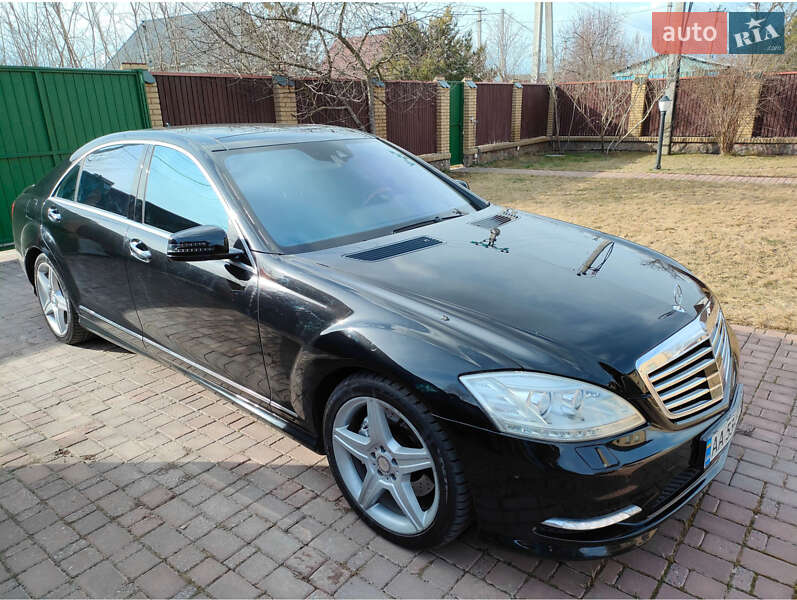 Седан Mercedes-Benz S-Class 2010 в Віті-Поштовій