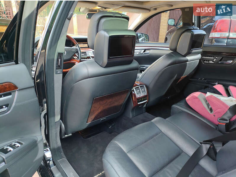 Седан Mercedes-Benz S-Class 2010 в Віті-Поштовій