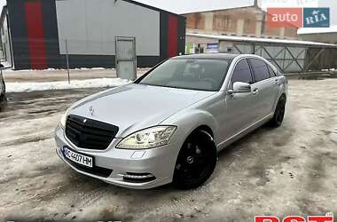 Седан Mercedes-Benz S-Class 2005 в Ківерцях