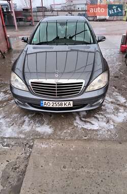 Седан Mercedes-Benz S-Class 2008 в Тячеве