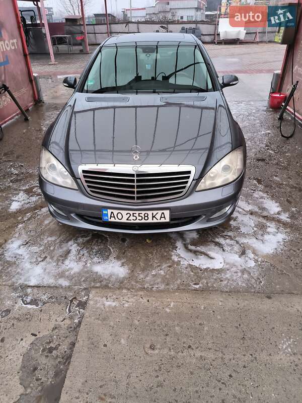 Седан Mercedes-Benz S-Class 2008 в 