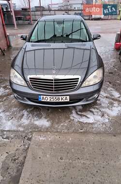 Седан Mercedes-Benz S-Class 2008 в 