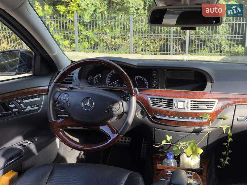 Седан Mercedes-Benz S-Class 2012 в Трускавце