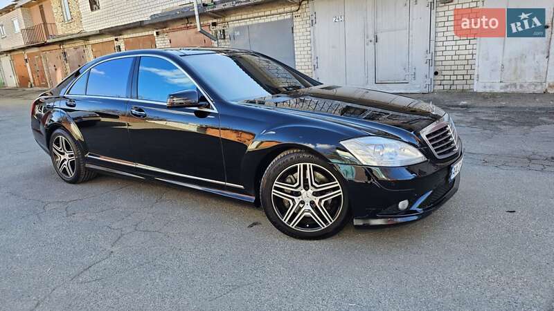 Седан Mercedes-Benz S-Class 2008 в 