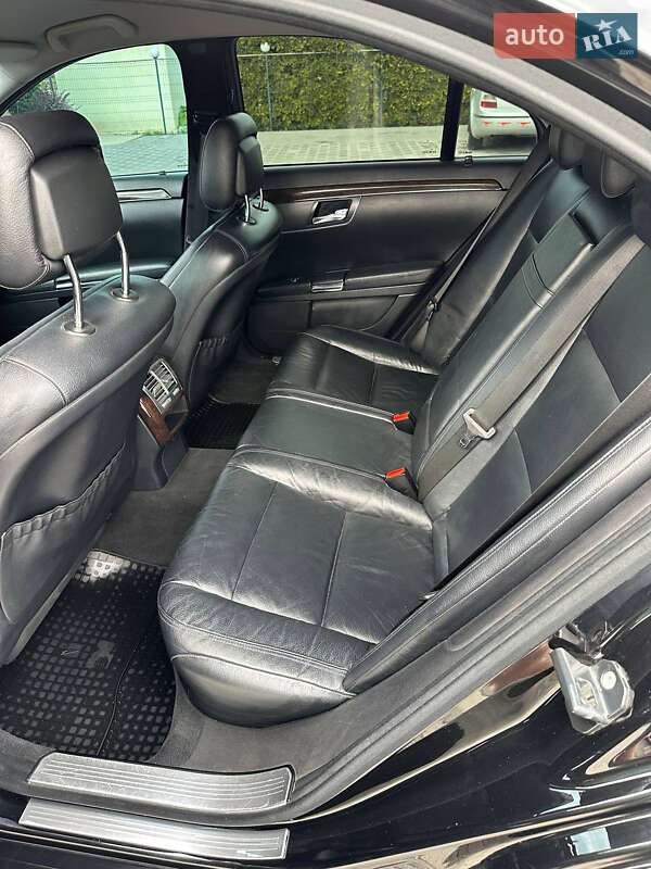 Седан Mercedes-Benz S-Class 2011 в Чернівцях