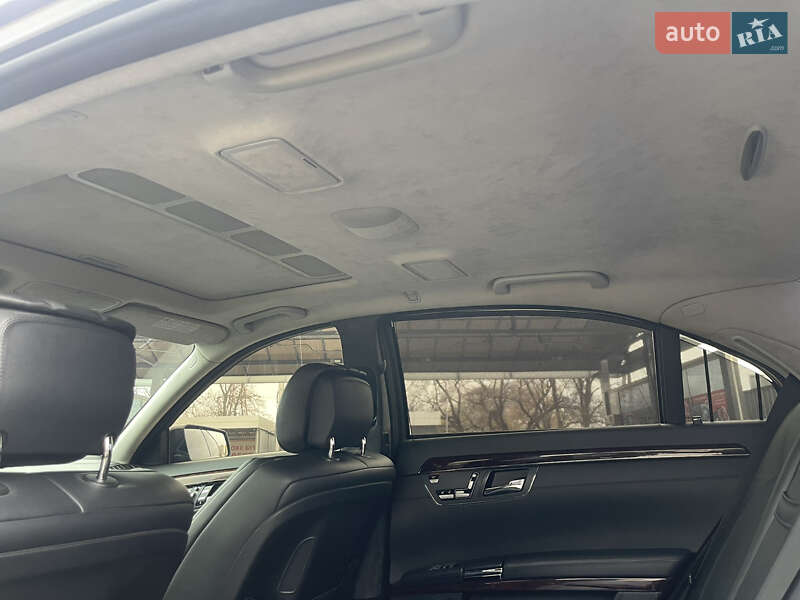 Седан Mercedes-Benz S-Class 2007 в Александрие