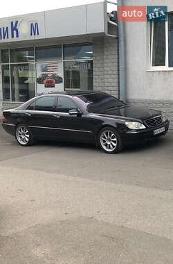 Седан Mercedes-Benz S-Class 2005 в 