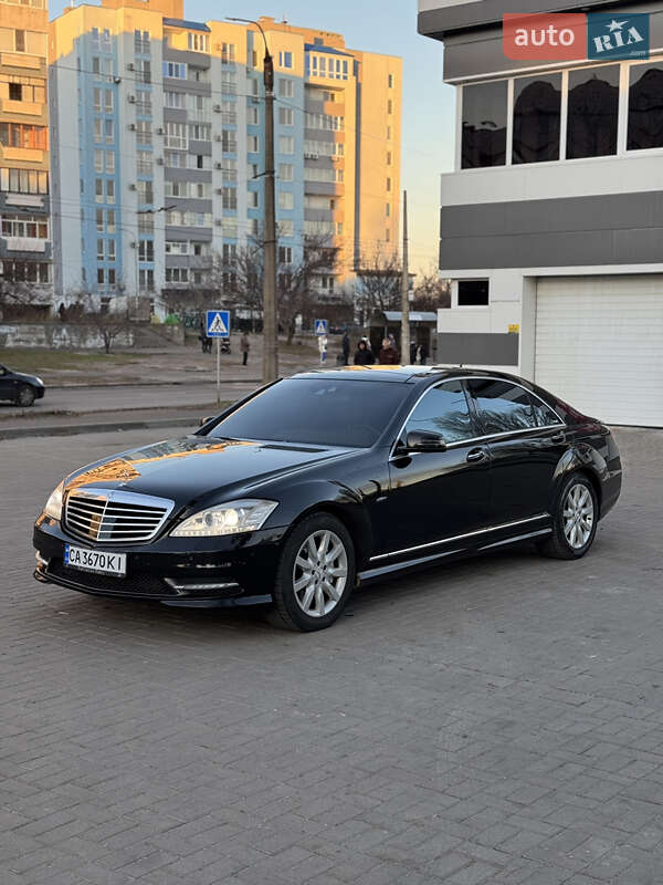 Седан Mercedes-Benz S-Class 2011 в Черкасах