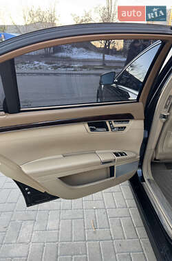 Седан Mercedes-Benz S-Class 2011 в Черкасах