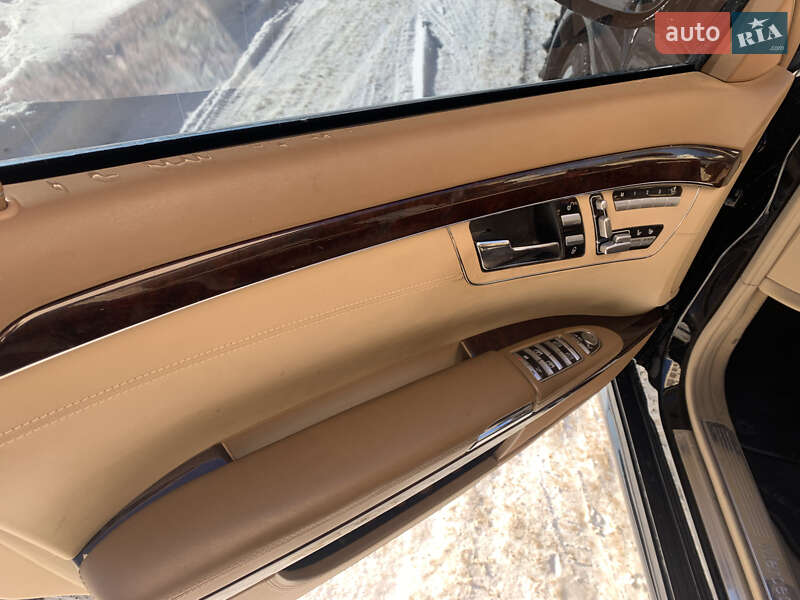 Седан Mercedes-Benz S-Class 2007 в Львові
