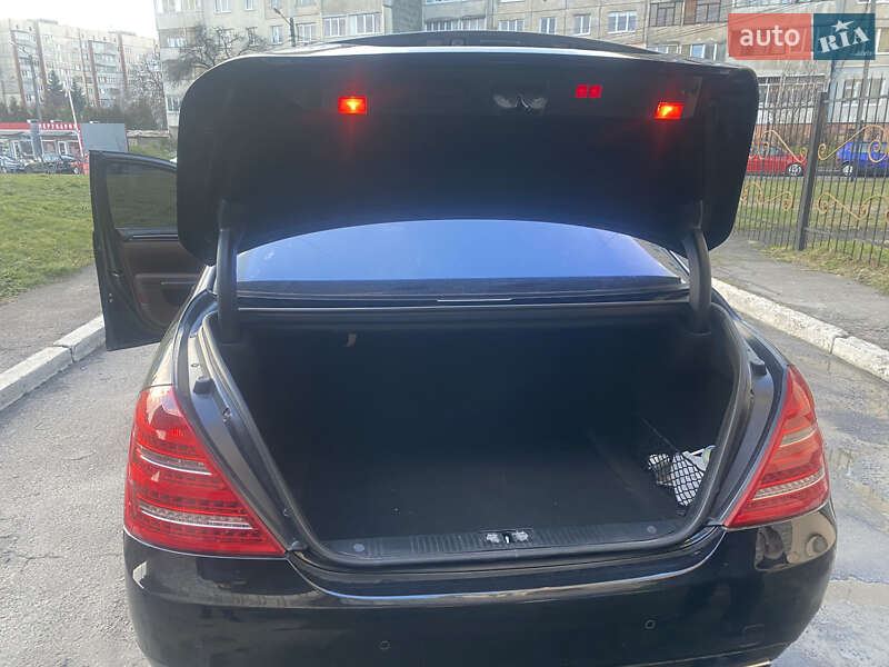 Седан Mercedes-Benz S-Class 2010 в Львове