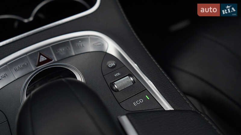 Седан Mercedes-Benz S-Class 2013 в Львові