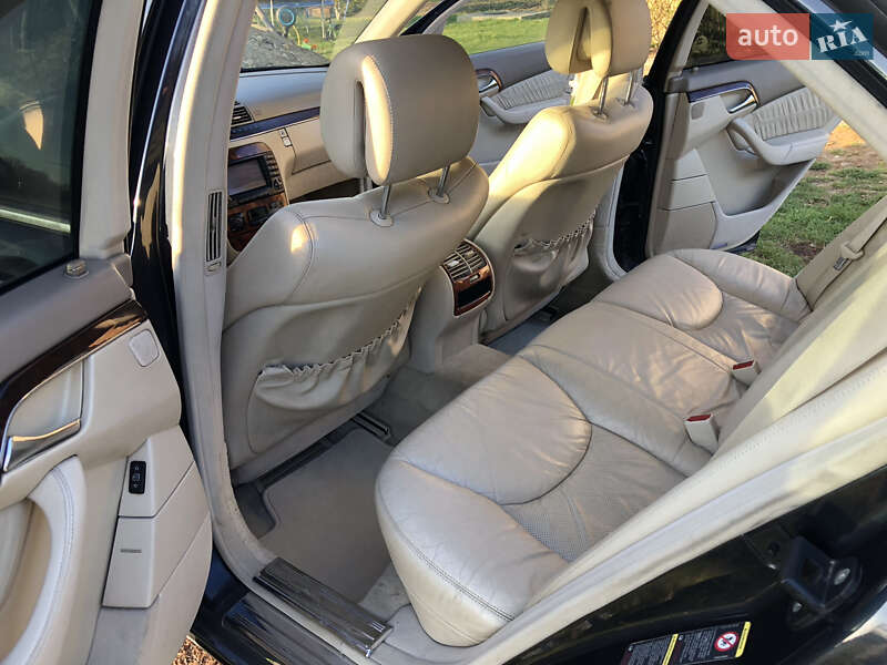 Седан Mercedes-Benz S-Class 2004 в Черновцах