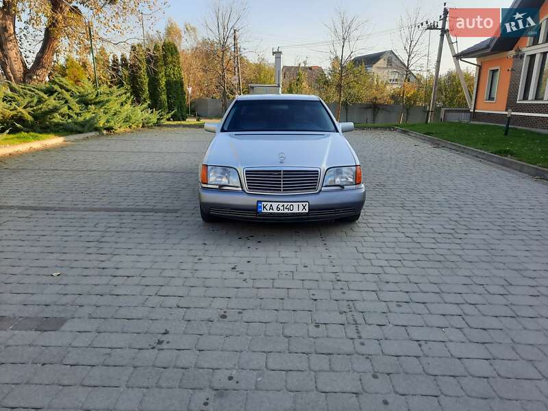 Mercedes-Benz S-Class 1994