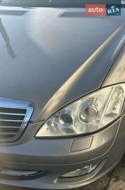 Седан Mercedes-Benz S-Class 2006 в 