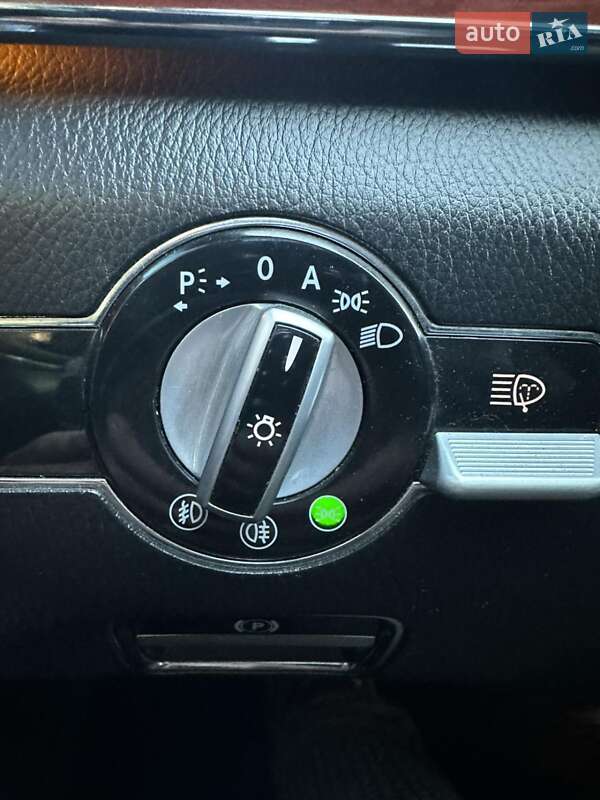 Седан Mercedes-Benz S-Class 2006 в Сарнах