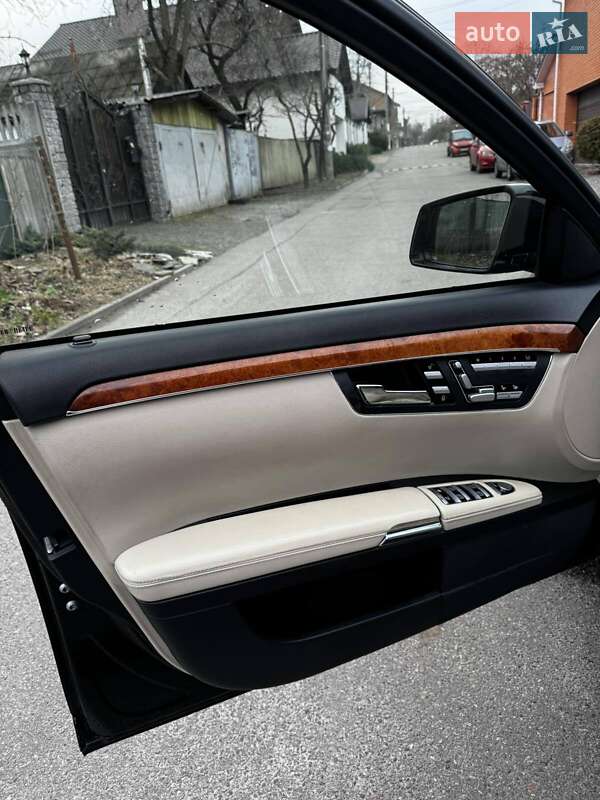 Седан Mercedes-Benz S-Class 2005 в Киеве