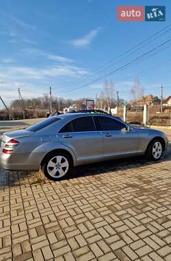 Седан Mercedes-Benz S-Class 2008 в Сторожинці