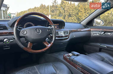 Седан Mercedes-Benz S-Class 2006 в Чорноморську