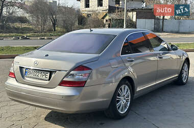 Седан Mercedes-Benz S-Class 2006 в Чорноморську