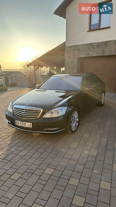 Седан Mercedes-Benz S-Class 2013 в Хмельницком