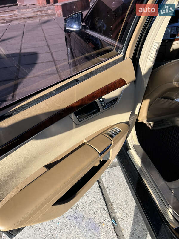 Седан Mercedes-Benz S-Class 2006 в Львове