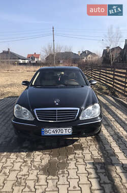 Седан Mercedes-Benz S-Class 2004 в Самборі