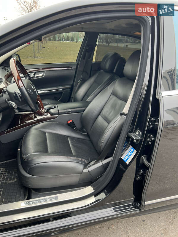 Седан Mercedes-Benz S-Class 2012 в Черкасах
