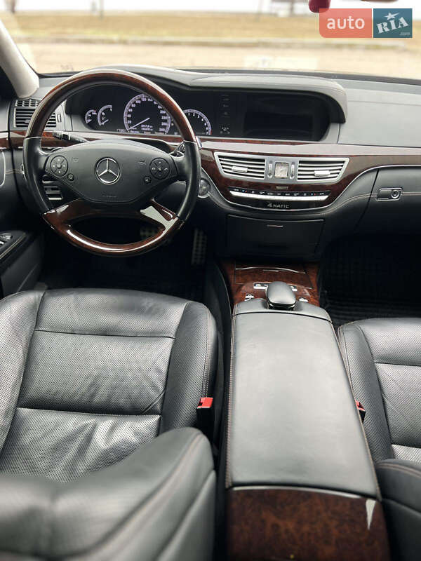 Седан Mercedes-Benz S-Class 2012 в Черкасах