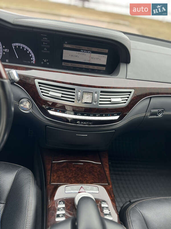 Седан Mercedes-Benz S-Class 2012 в Черкасах