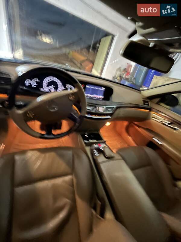 Седан Mercedes-Benz S-Class 2006 в Мукачево