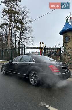 Седан Mercedes-Benz S-Class 2012 в 