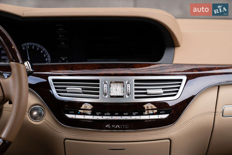 Седан Mercedes-Benz S-Class 2012 в Киеве
