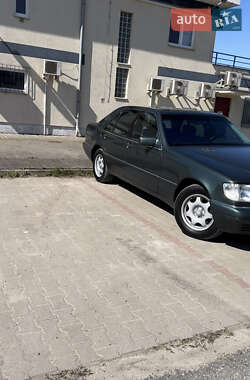Седан Mercedes-Benz S-Class 1995 в 