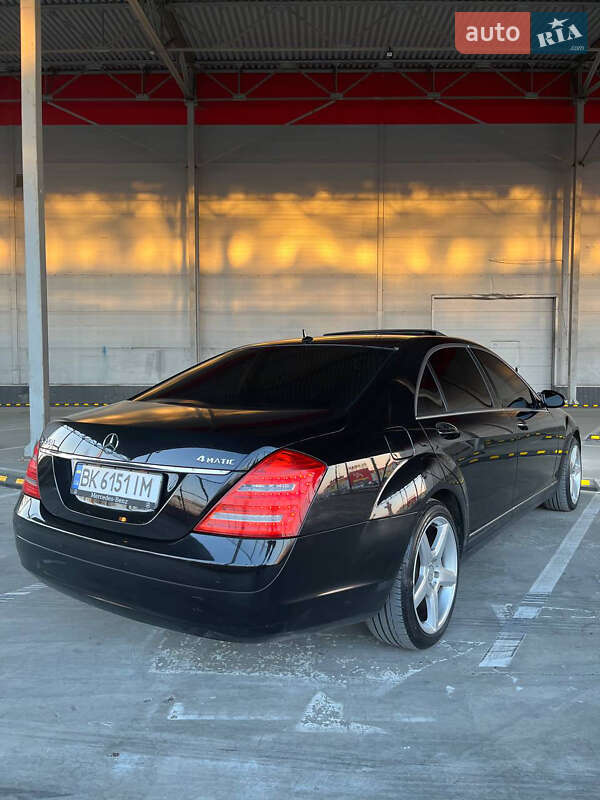 Седан Mercedes-Benz S-Class 2008 в Рівному