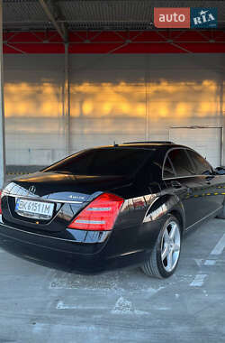 Седан Mercedes-Benz S-Class 2008 в 
