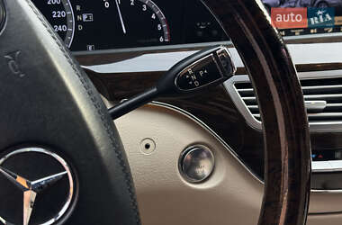 Седан Mercedes-Benz S-Class 2011 в 