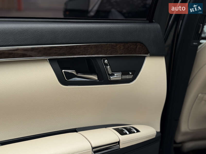 Седан Mercedes-Benz S-Class 2011 в Мукачево