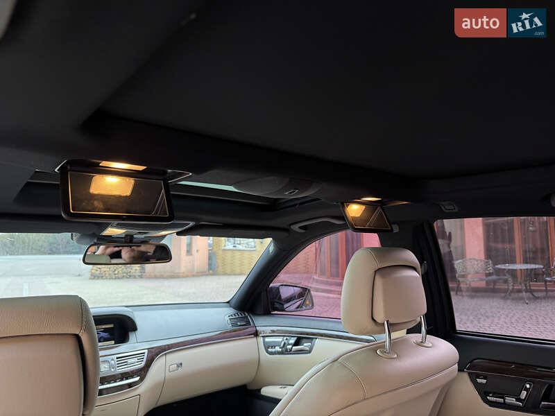 Седан Mercedes-Benz S-Class 2011 в Мукачево