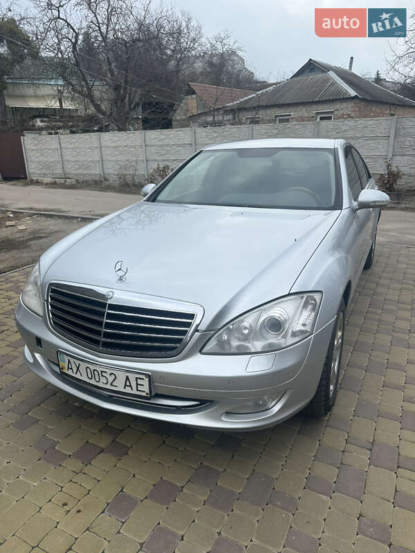 Седан Mercedes-Benz S-Class 2008 в 