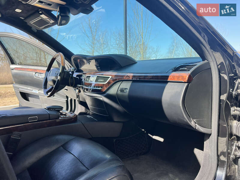 Седан Mercedes-Benz S-Class 2008 в Ивано-Франковске
