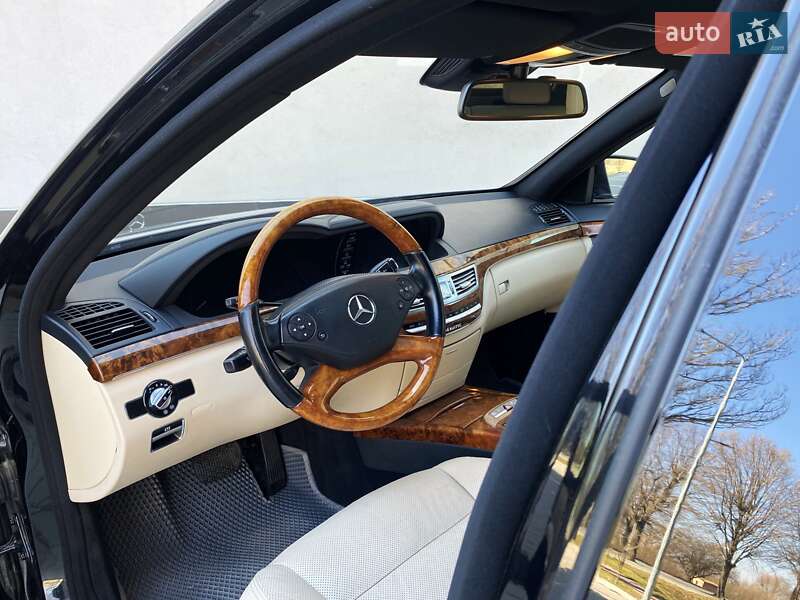 Седан Mercedes-Benz S-Class 2013 в Хмельницькому