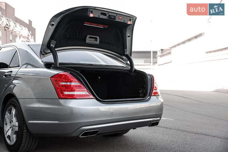 Седан Mercedes-Benz S-Class 2010 в Киеве